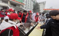 <b>将文化根脉植根于</b>